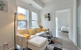 Lovely 3 Bedrooms In University Of Toronto